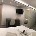 Sophia מלון 3*